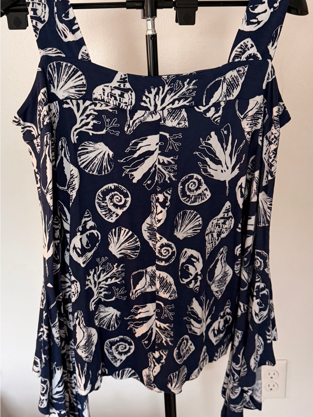 VENUS Navy Blue Shell-Print Cold Shoulder Tank
